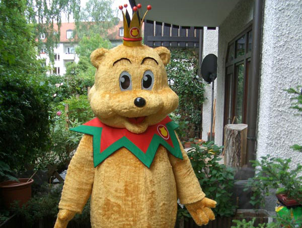 Pombär, ein Bärenkostüm aus Plüsch für Veranstaltungen, Präsentationen und Kinderfeste.